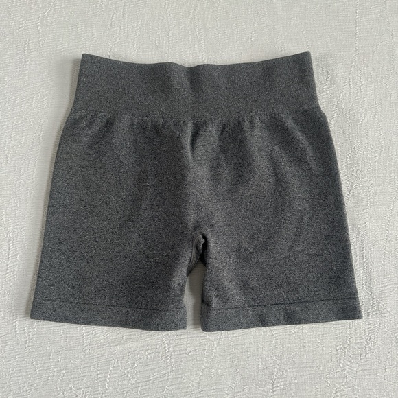 🍑Gray Bike Shorts with tummy control high Waistband Booty enhancing 🍑 - Picture 3 of 5